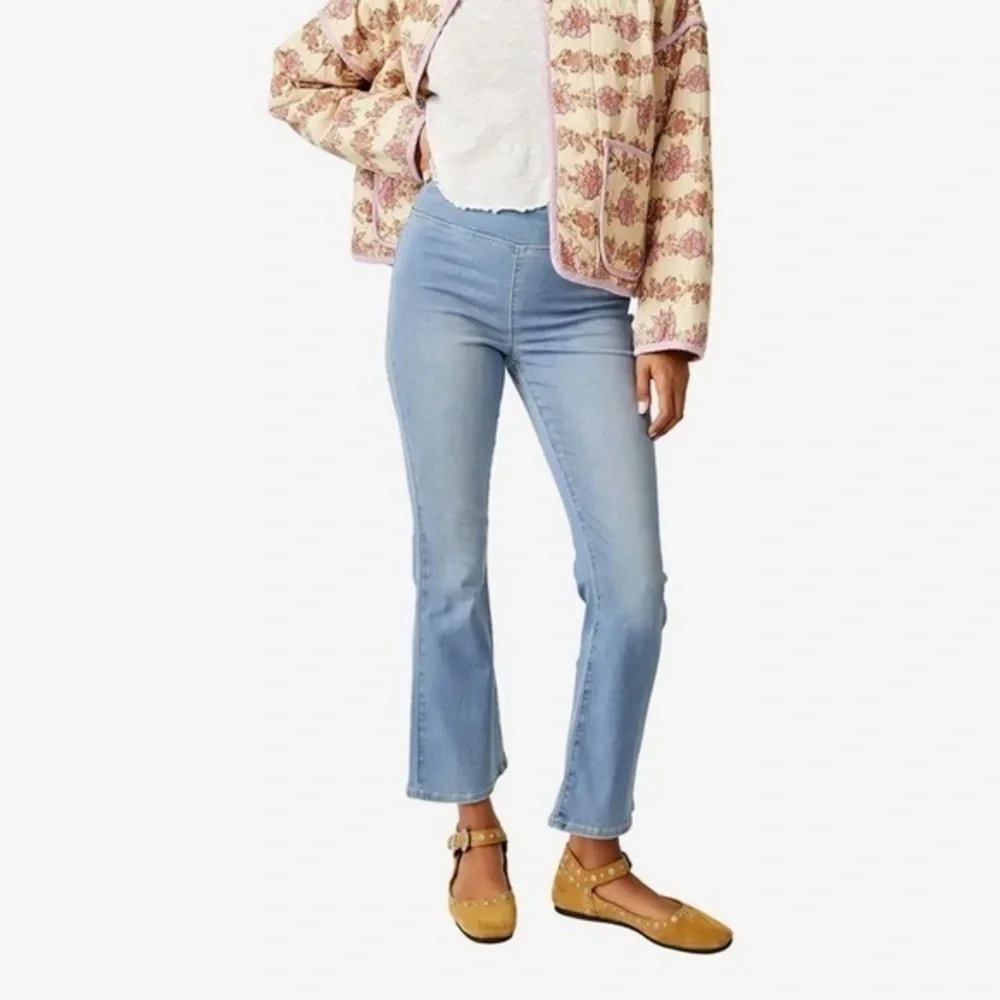 We the Free In‎ My Feelings mid rise crop boot cut NWT